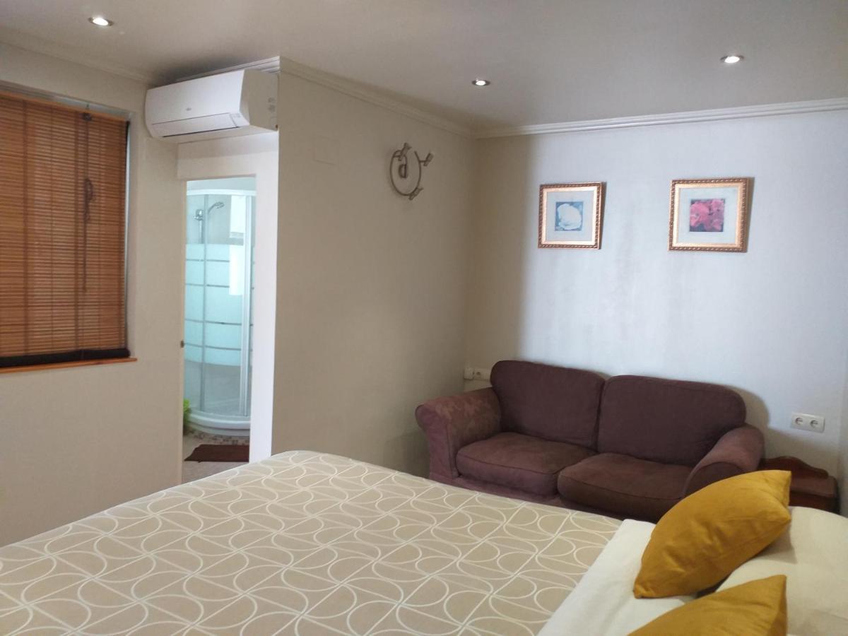 Malaga Ensuites City Centre المظهر الخارجي الصورة